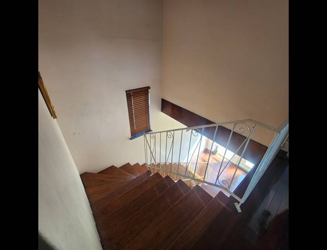 300M² OFFICE FOR SALE IN GLENWOOD